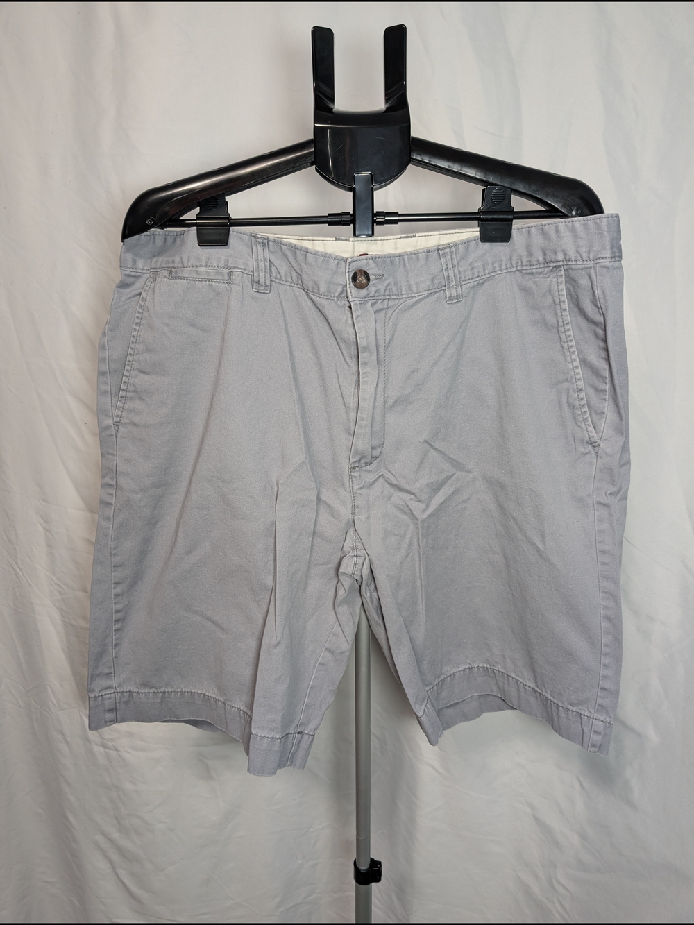Men's Merona Flat Front Shorts, Light Gray, Size 40